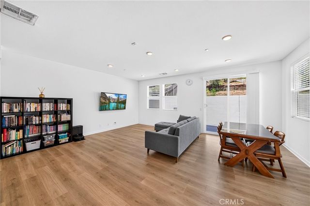 306 Vista Drive 103, La Habra, CA 90631
