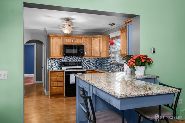 75 Lancaster Road, Colonia, NJ 07067