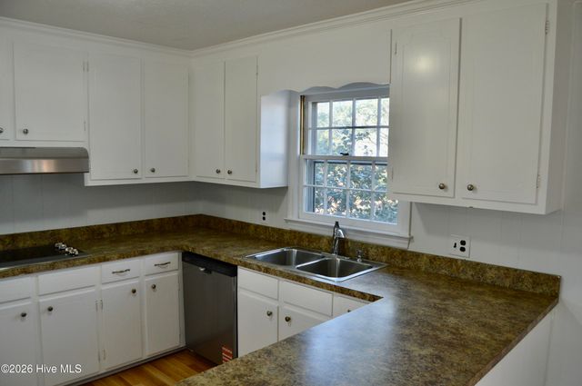 205 Pinewood Drive, Goldsboro, NC 27534