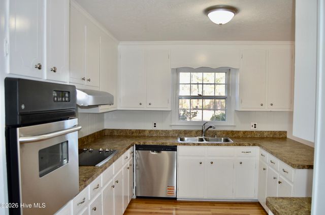 205 Pinewood Drive, Goldsboro, NC 27534