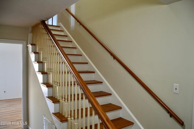 205 Pinewood Drive, Goldsboro, NC 27534