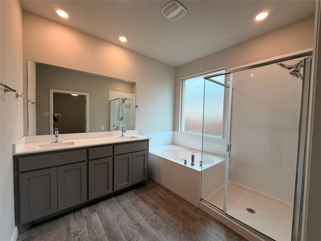 209 Irish Moss Drive, Fort Worth, TX 76052