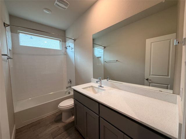 209 Irish Moss Drive, Fort Worth, TX 76052