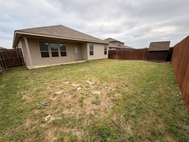 209 Irish Moss Drive, Fort Worth, TX 76052