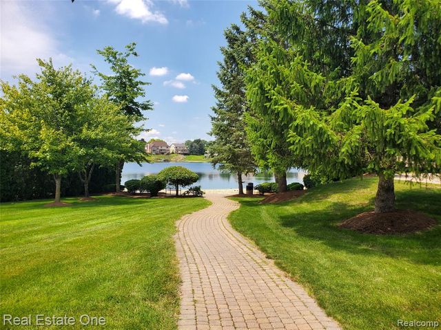 6595 Edith Court, Troy, MI 48085