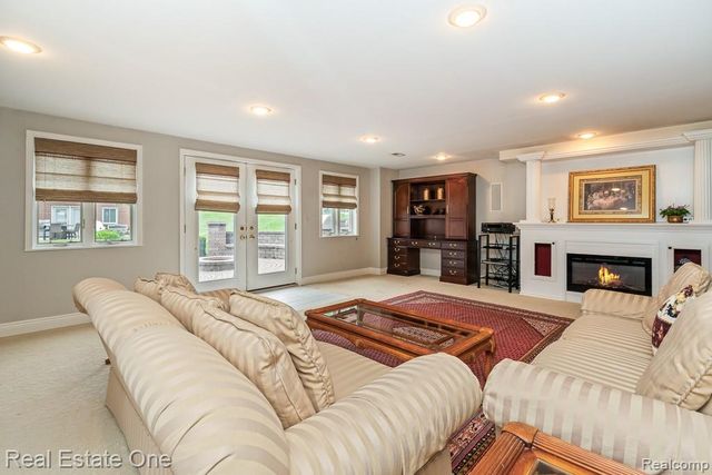 6595 Edith Court, Troy, MI 48085