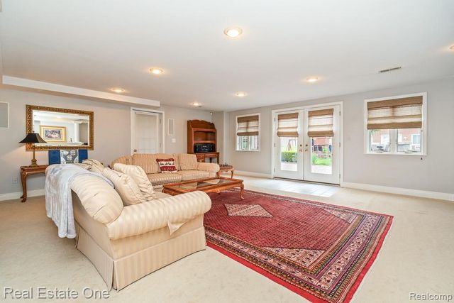 6595 Edith Court, Troy, MI 48085