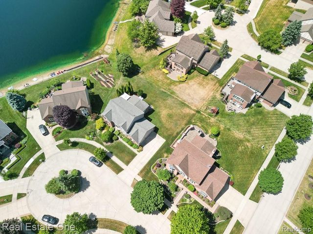 6595 Edith Court, Troy, MI 48085