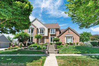 6595 Edith Court, Troy, MI 48085