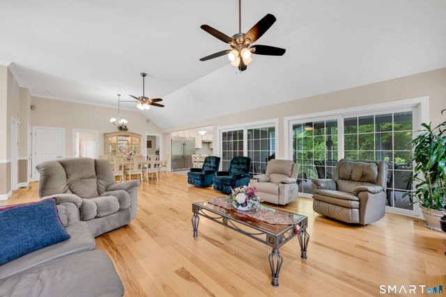 1 Bigwood Lane, Burlington, CT 06013