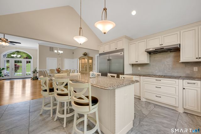 1 Bigwood Lane, Burlington, CT 06013