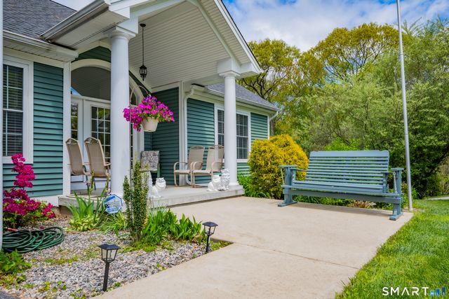 1 Bigwood Lane, Burlington, CT 06013