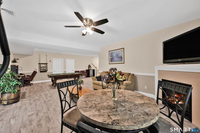 1 Bigwood Lane, Burlington, CT 06013