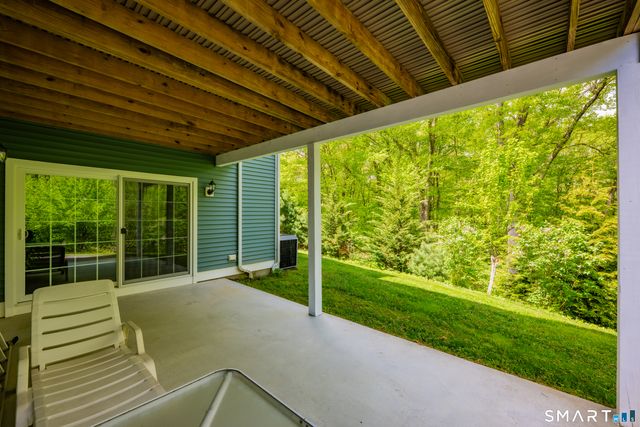 1 Bigwood Lane, Burlington, CT 06013