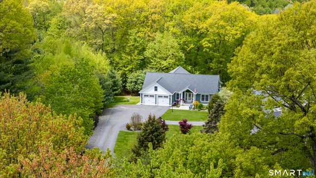 1 Bigwood Lane, Burlington, CT 06013