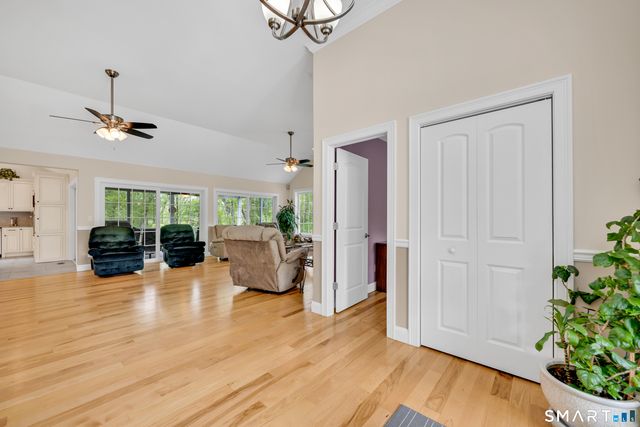 1 Bigwood Lane, Burlington, CT 06013