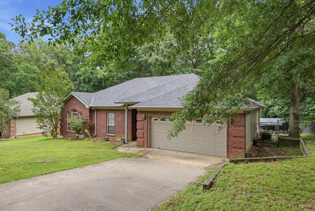 3013 W Greenbrier, Benton, AR 72015