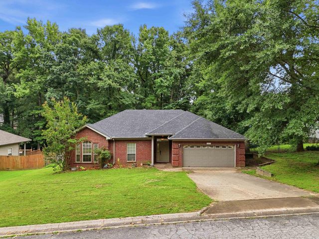 3013 W Greenbrier, Benton, AR 72015