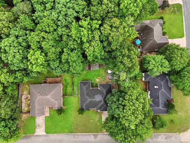 3013 W Greenbrier, Benton, AR 72015