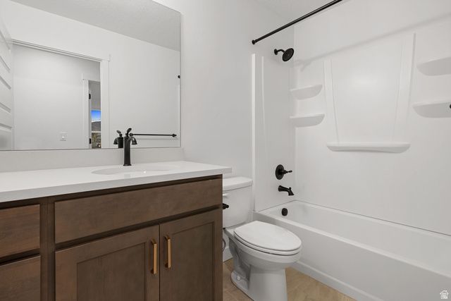 6984 W LAKE AVE, South Jordan, UT 84009