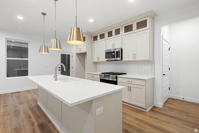 6984 W LAKE AVE, South Jordan, UT 84009