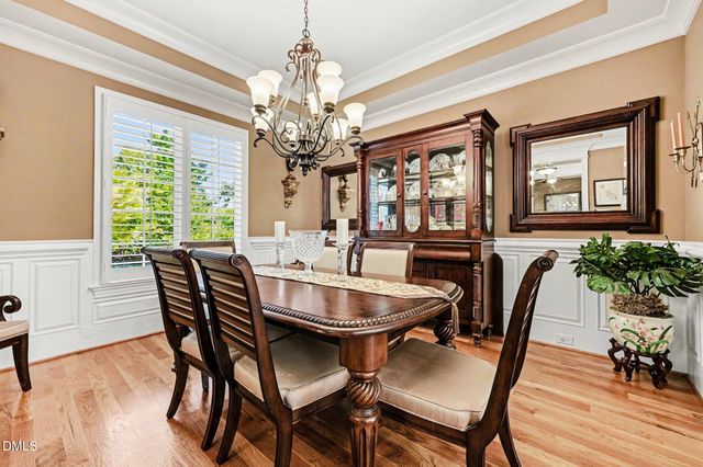 90110 Hoey, Chapel Hill, NC 27517