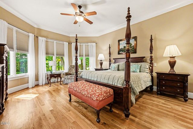 90110 Hoey, Chapel Hill, NC 27517