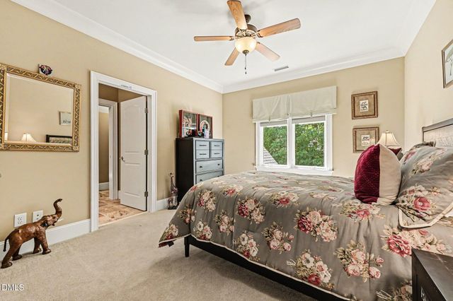 90110 Hoey, Chapel Hill, NC 27517