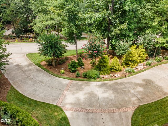 90110 Hoey, Chapel Hill, NC 27517