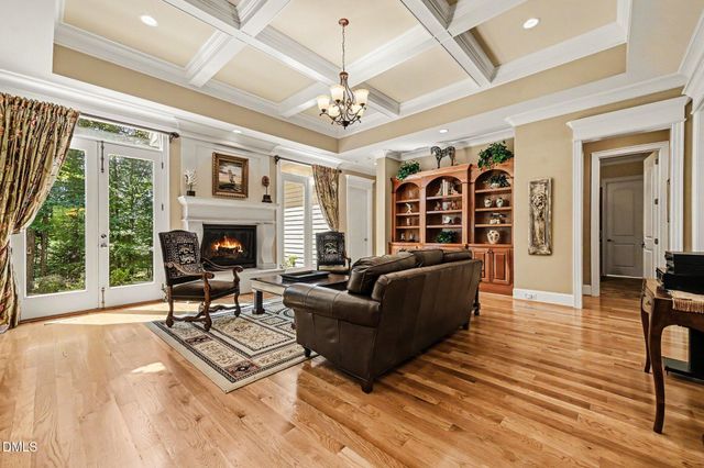 90110 Hoey, Chapel Hill, NC 27517