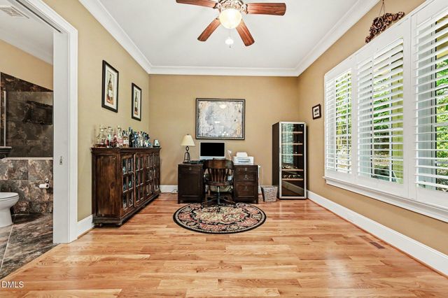 90110 Hoey, Chapel Hill, NC 27517