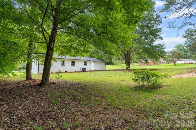 3533 Amity Hill Road, Statesville, NC 28677
