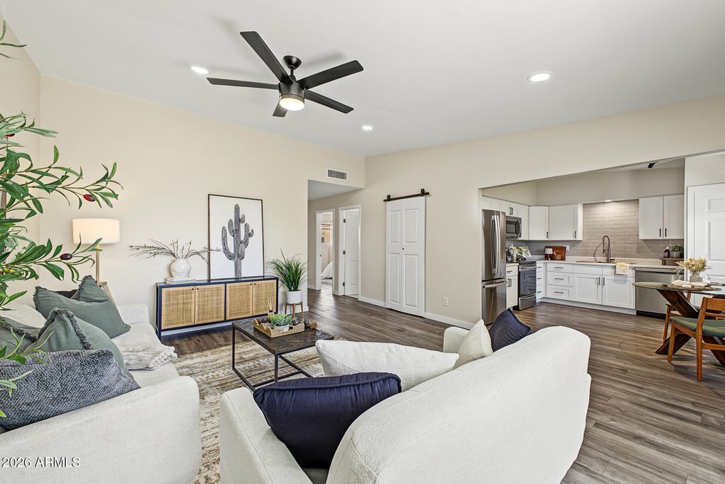 5226 N 20TH Street C10, Phoenix, AZ 85016 — photo 4