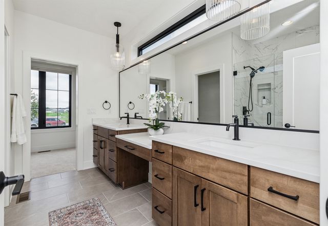 8109 Buckley Street, Johnston, IA 50131