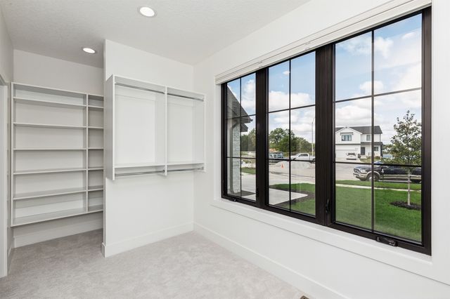 8109 Buckley Street, Johnston, IA 50131