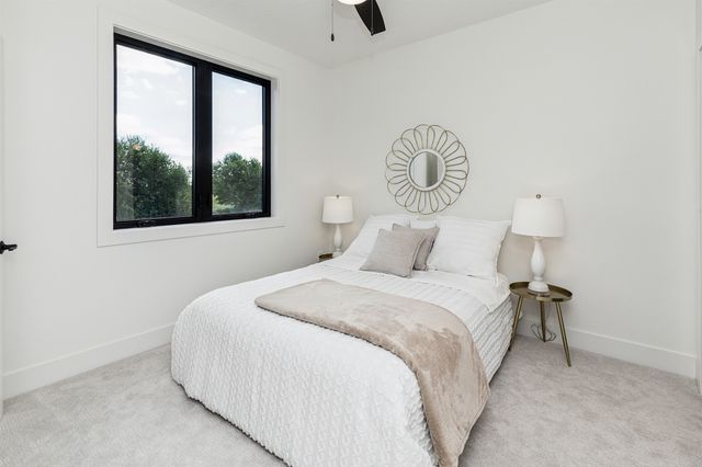 8109 Buckley Street, Johnston, IA 50131