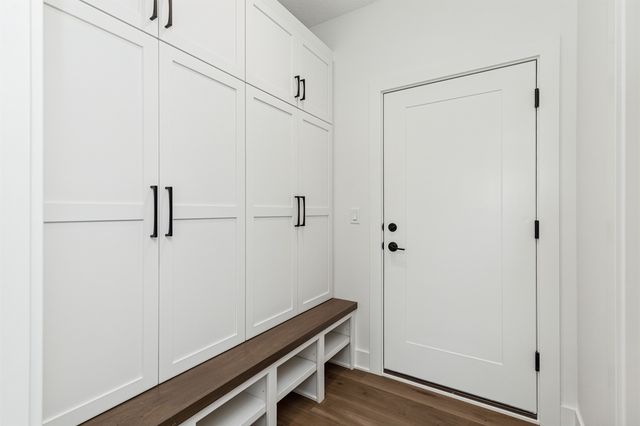 8109 Buckley Street, Johnston, IA 50131