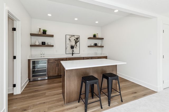 8109 Buckley Street, Johnston, IA 50131