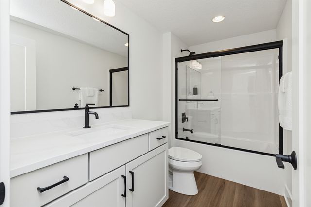 8109 Buckley Street, Johnston, IA 50131