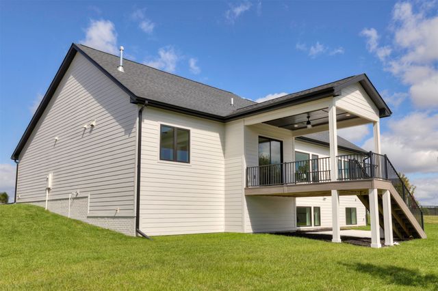 8109 Buckley Street, Johnston, IA 50131