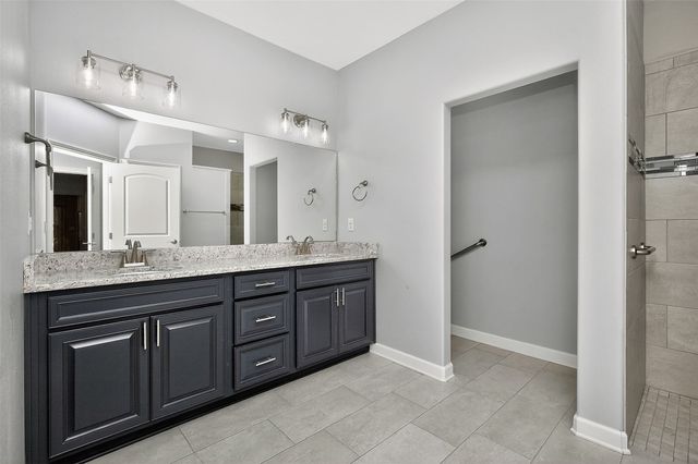 17492 Madison Drive, Clive, IA 50325