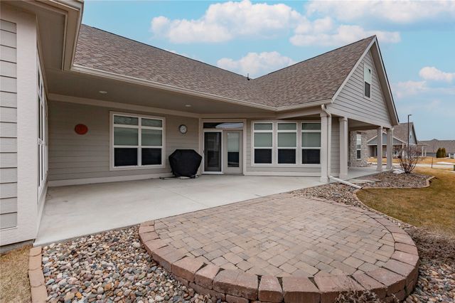 17492 Madison Drive, Clive, IA 50325