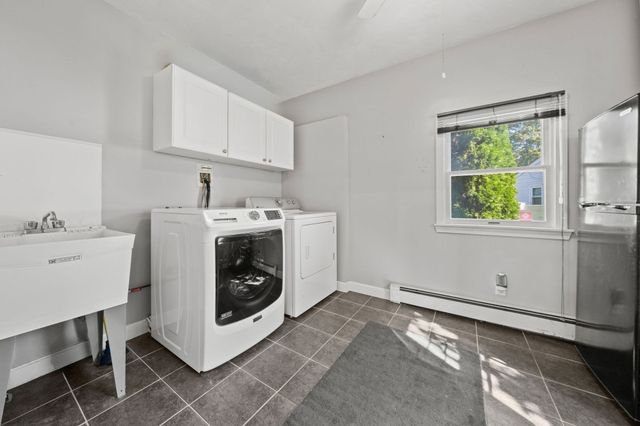 11 Pilgrim Rd, Woburn, MA 01801