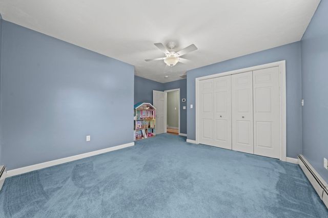 11 Pilgrim Rd, Woburn, MA 01801
