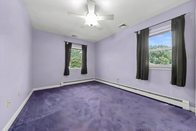 11 Pilgrim Rd, Woburn, MA 01801