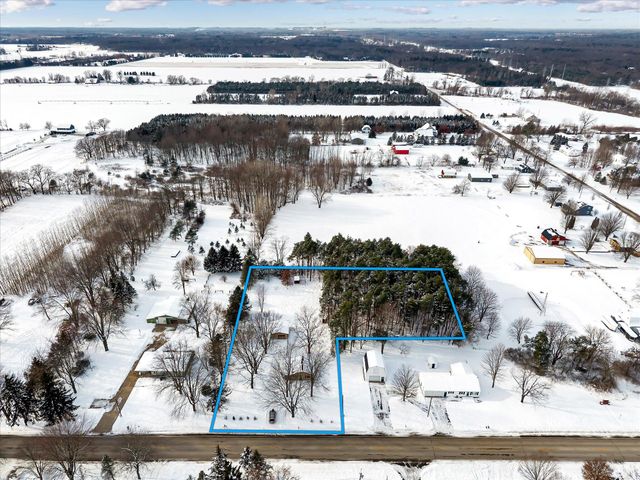 7899 120th Avenue, Olive Twp, MI 49424