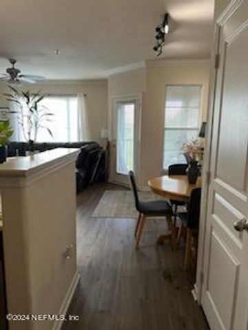 8290 GATE Parkway W 419, Jacksonville, FL 32216