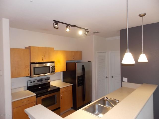 8290 GATE Parkway W 419, Jacksonville, FL 32216