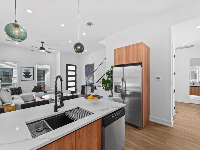 2583 Paul Quinn Street, Houston, TX 77091