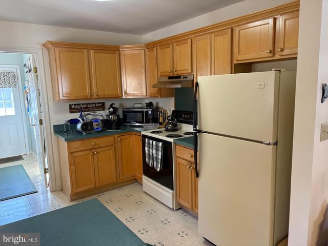 211 POPLAR ST, Delmar, MD 21875